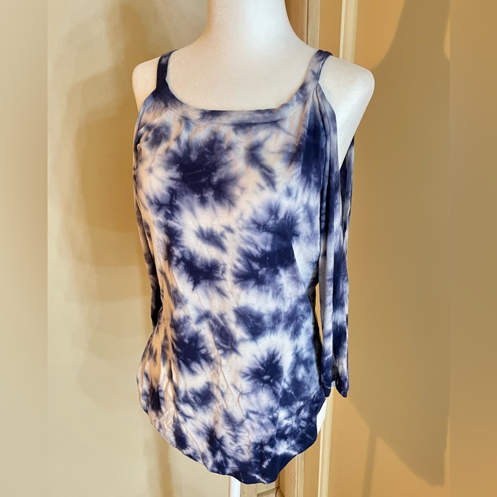 Tart XS super soft off shoulder 3/4 flowing blouse tie dye blue and white